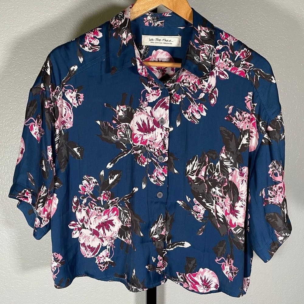 Free People Womens Size Small Cropped Button Down Blouse Floral‎ Shirt Top Boho